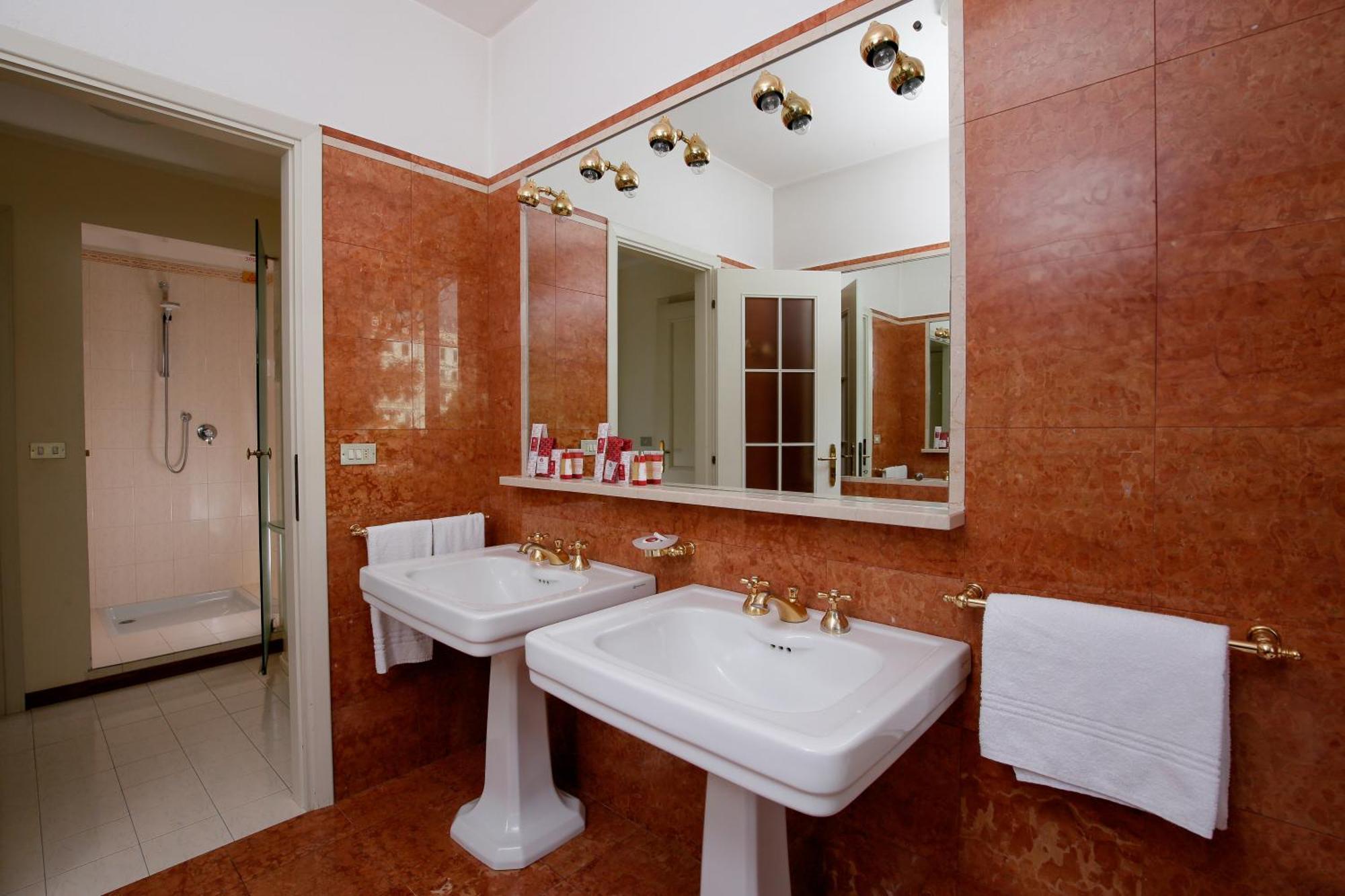 Grand De Londres Hotel Sanremo